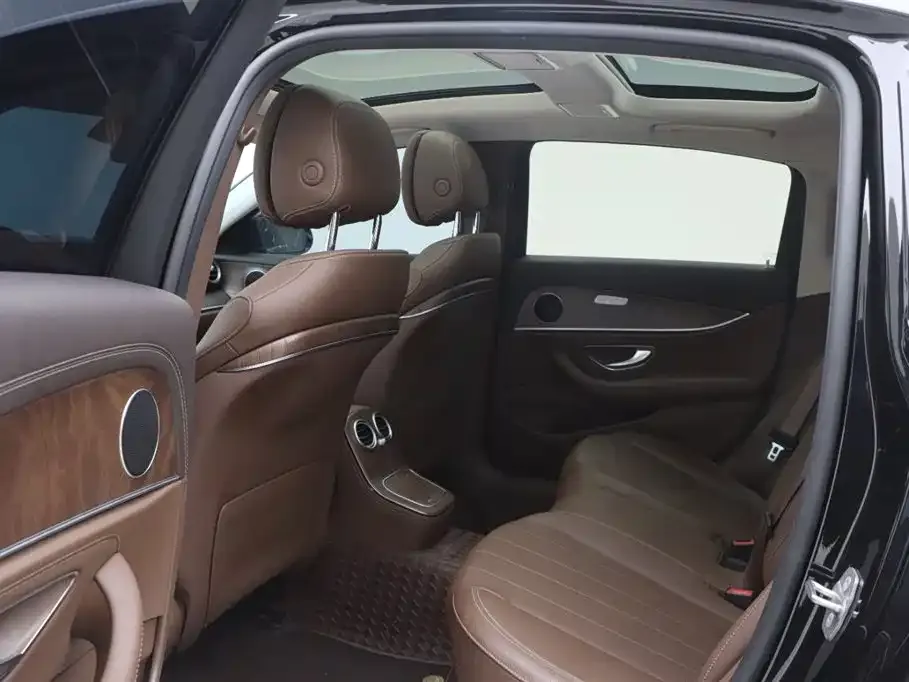 Mercedes-Benz E-Class 2023 из CN, фото 9