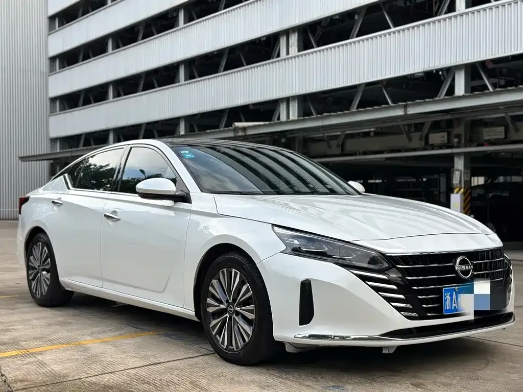 Nissan Teana 2023 из CN, фото 3