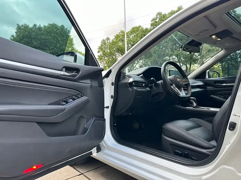 Nissan Teana 2023 из CN, фото 8