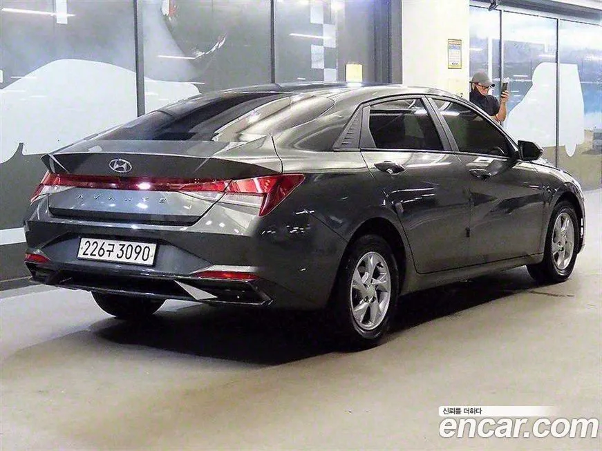 Hyundai AVANTE — фото 4