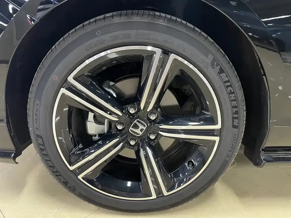 Honda Inspire 2025 из CN, фото 4