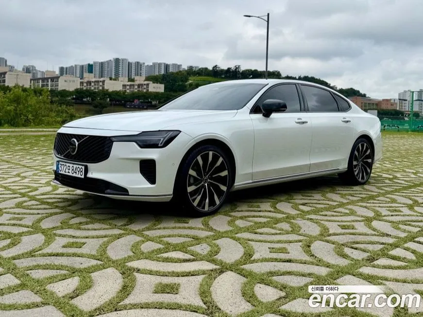 Volvo S90 2025 из KR, фото 1