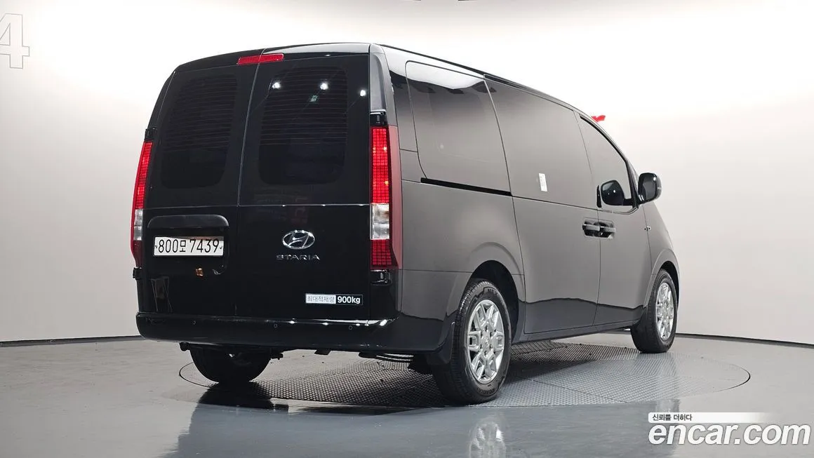Hyundai Staria — фото 2