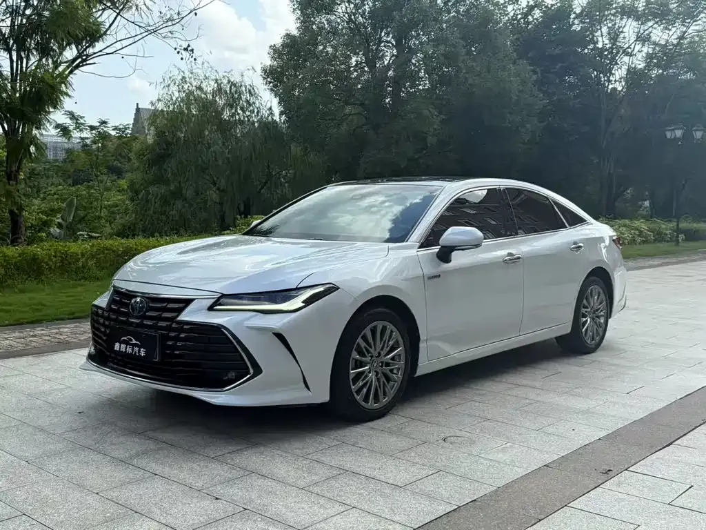 Toyota Avalon 2022 из CN, фото 1