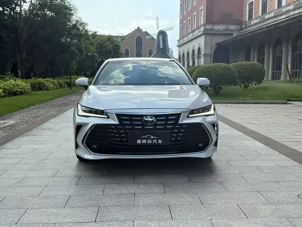 Toyota Avalon 2022 из CN, фото 2
