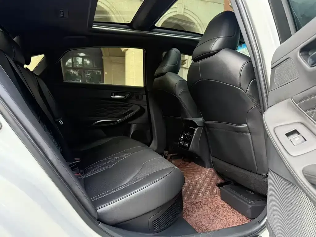 Toyota Avalon 2022 из CN, фото 9