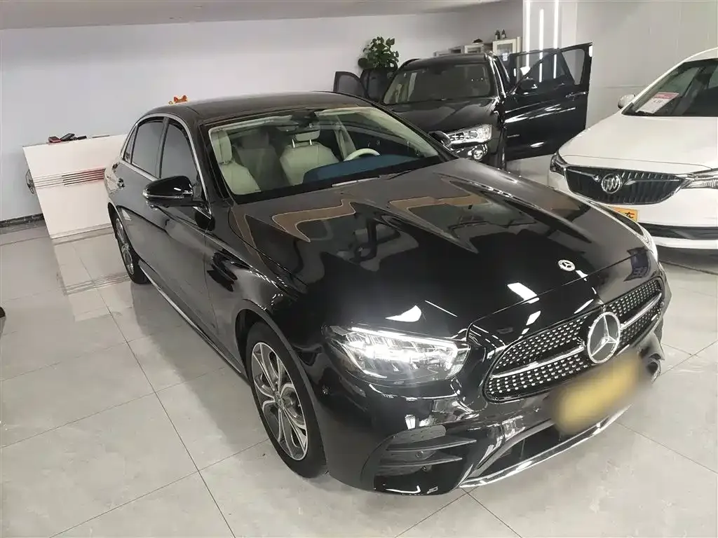 Mercedes-Benz E-Class 2023 из CN, фото 4