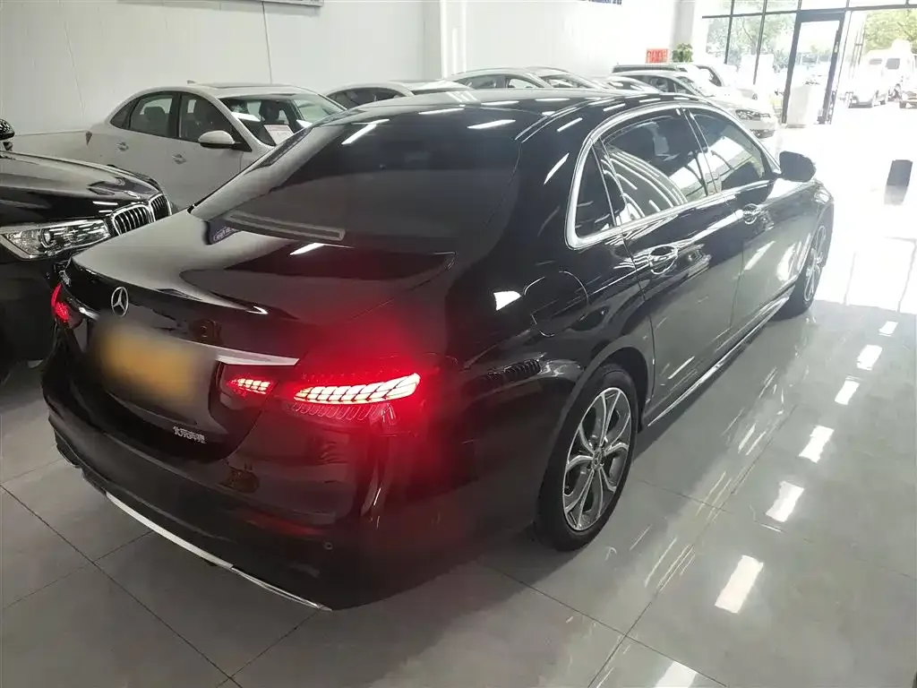 Mercedes-Benz E-Class 2023 из CN, фото 7