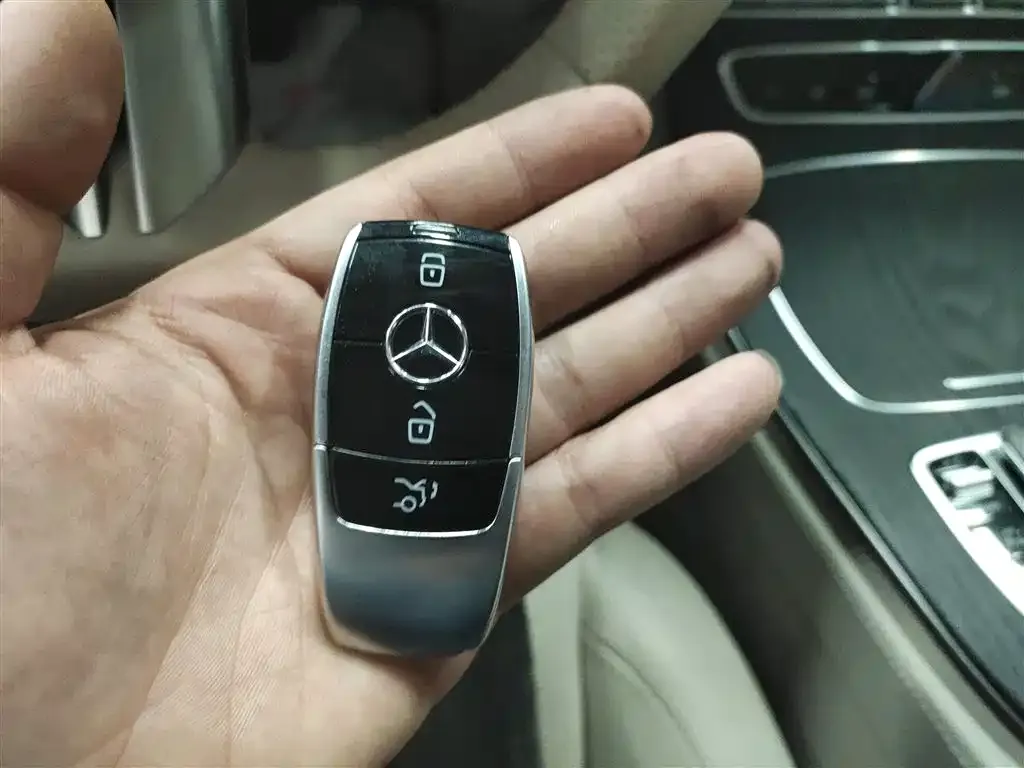 Mercedes-Benz E-Class 2023 из CN, фото 9