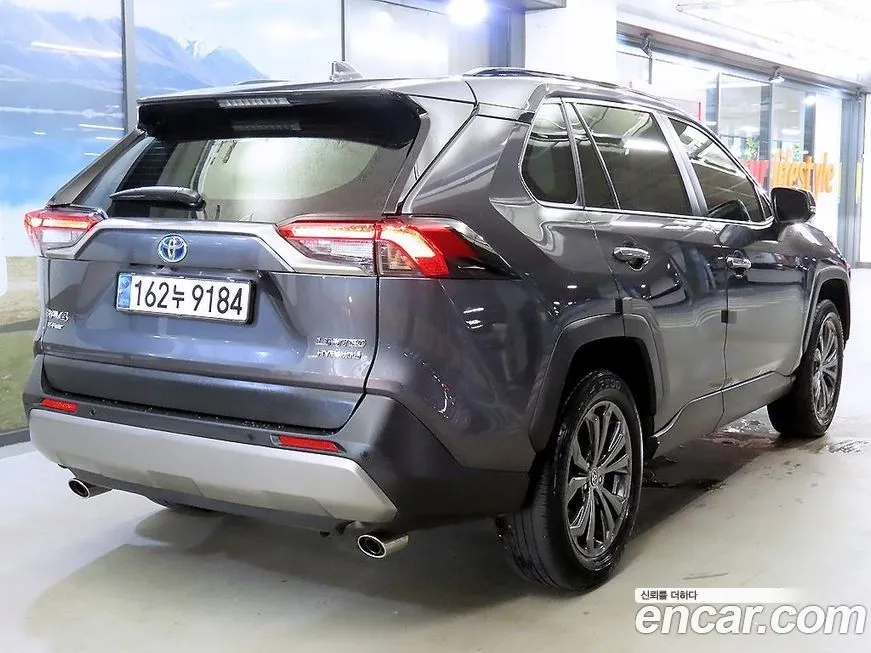 Toyota RAV4 2024 из KR, фото 4