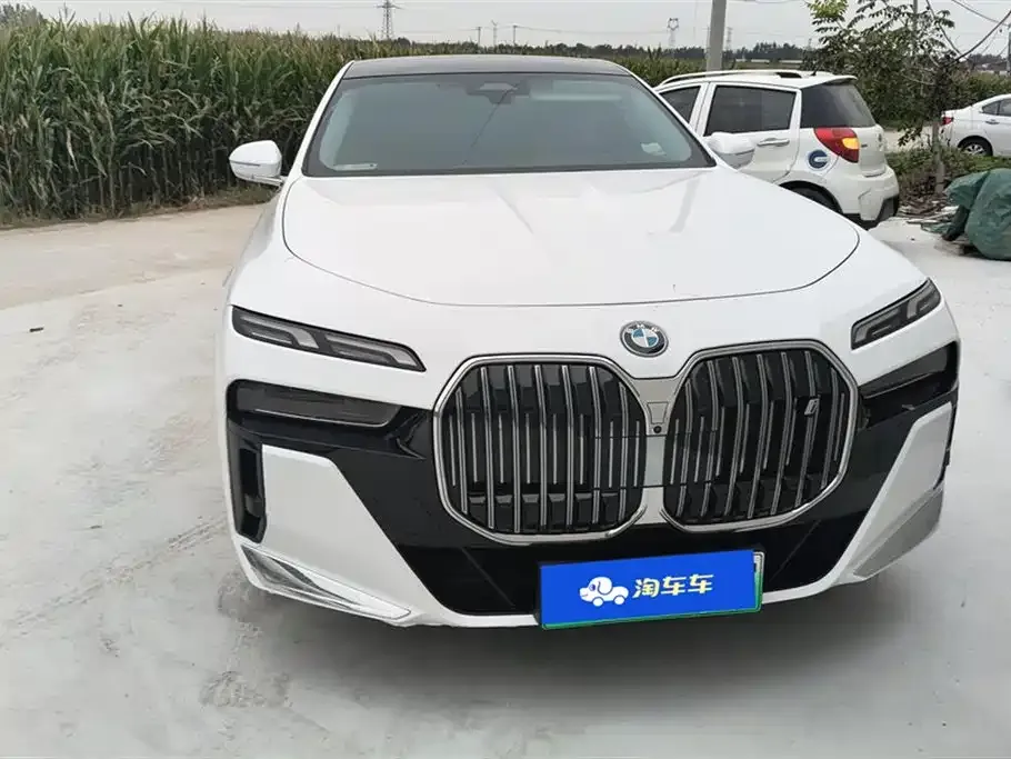 BMW i7 2023 из CN, фото 2