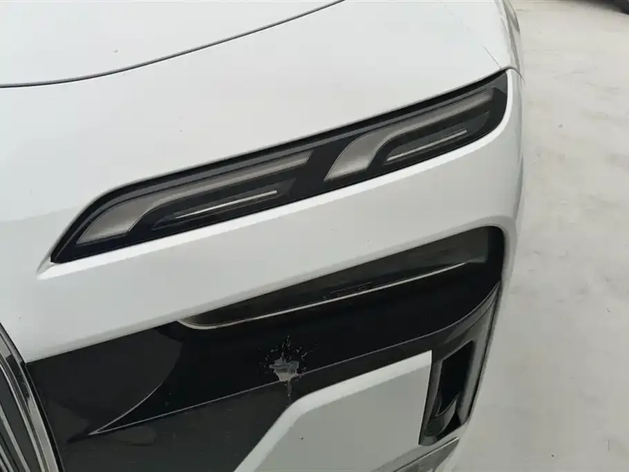 BMW i7 2023 из CN, фото 5