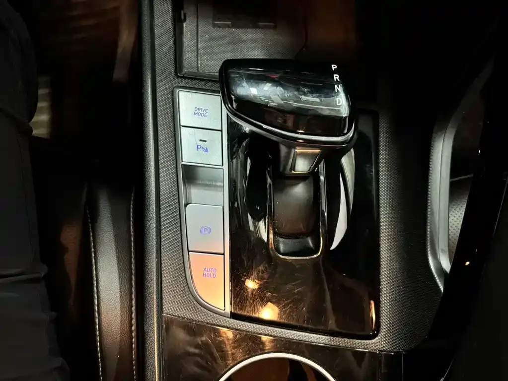 Hyundai Elantra — фото 10