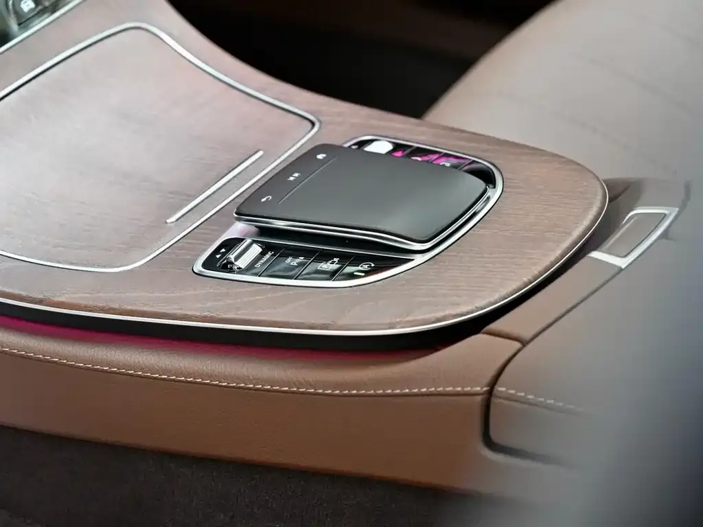 Mercedes-Benz E-Class 2022 из CN, фото 10