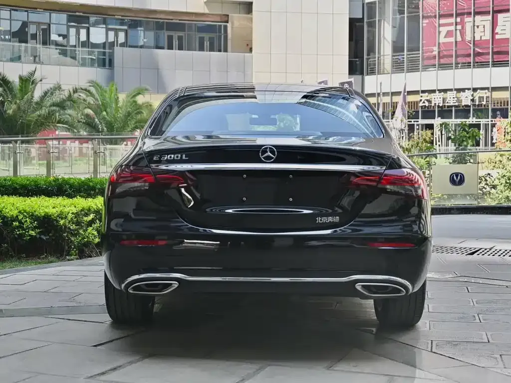 Mercedes-Benz E-Class 2022 из CN, фото 4