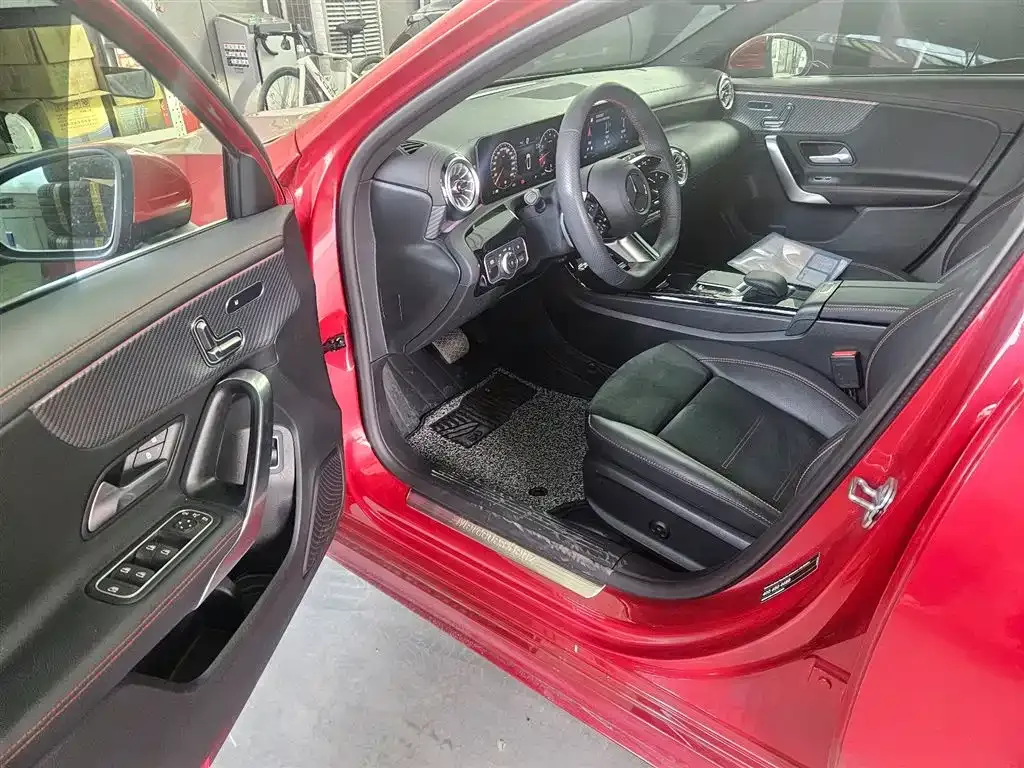 Mercedes-Benz A-Class 2024 из CN, фото 4
