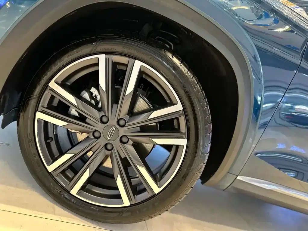 Geely Xingyue L 2022 из CN, фото 4