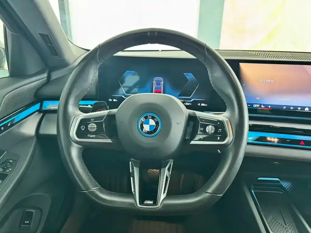 BMW i5 2025 из CN, фото 10