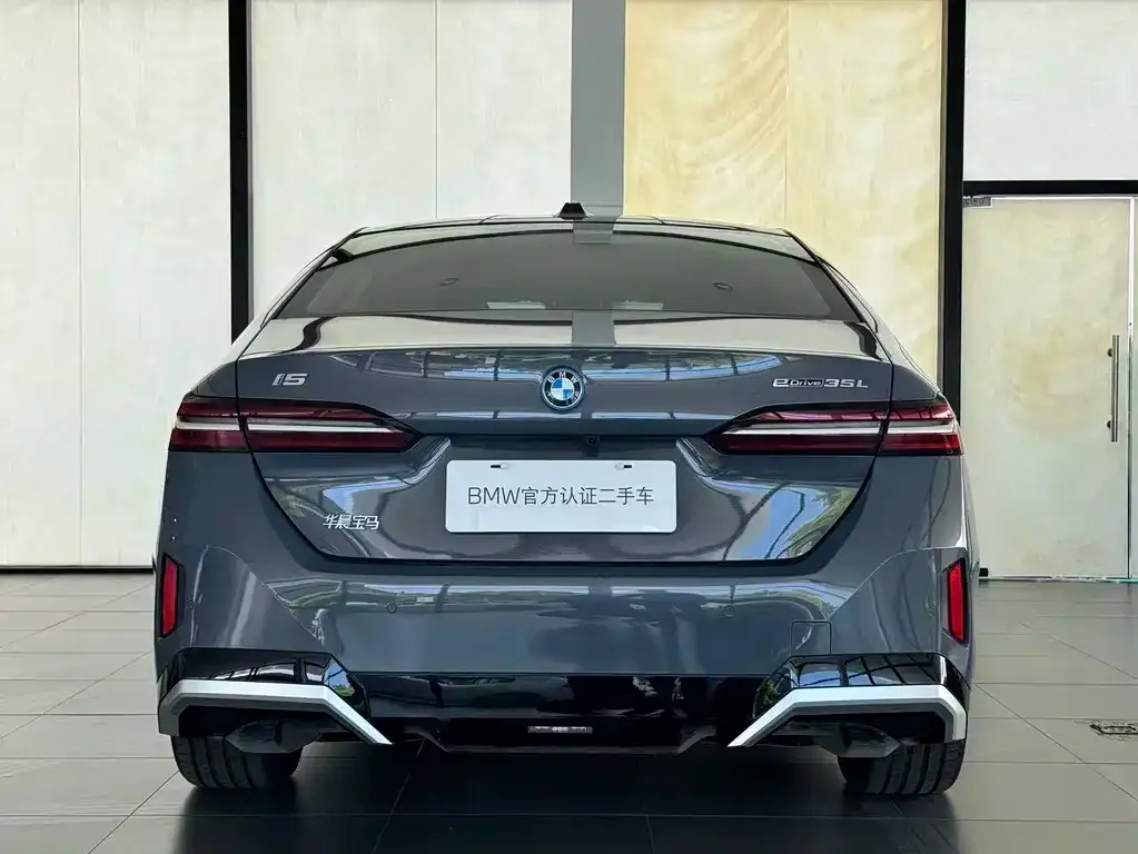 BMW i5 2025 из CN, фото 5