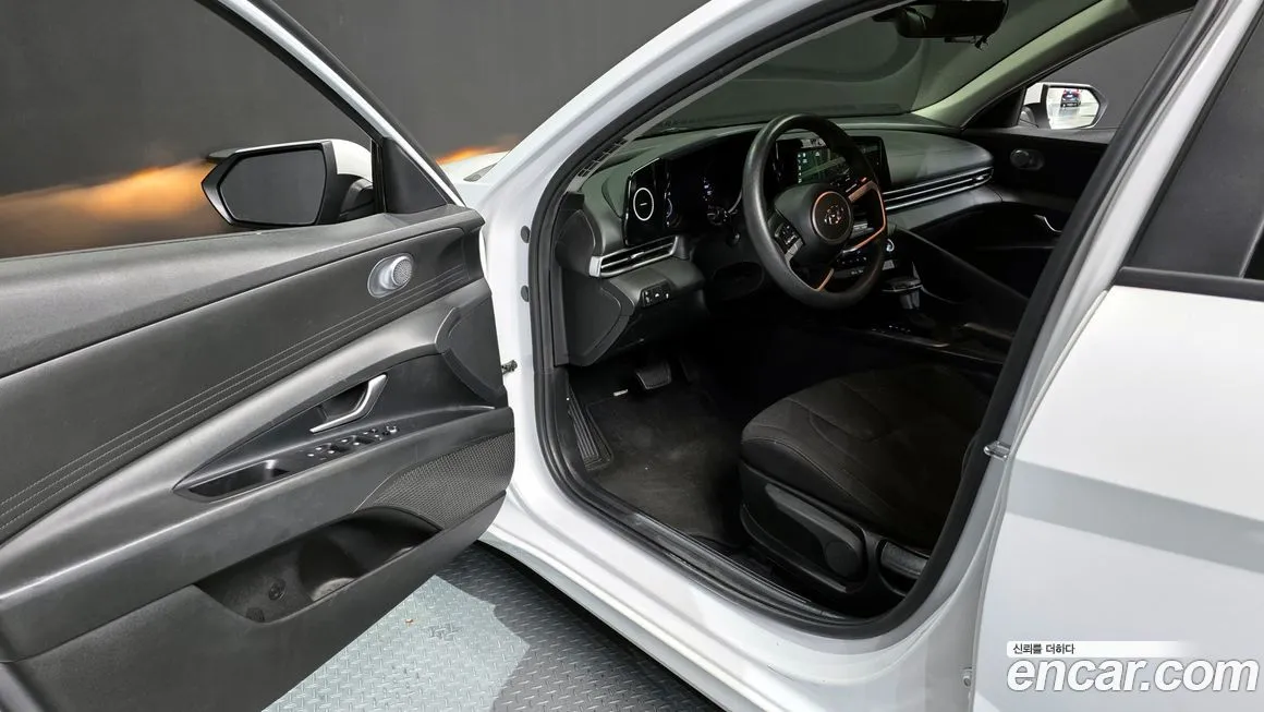 Hyundai AVANTE 2021 из KR, фото 10