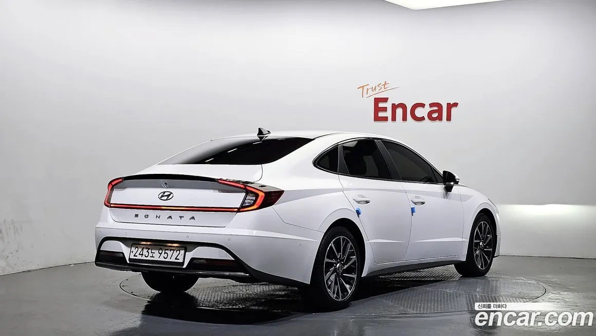 Hyundai Sonata 2022 из KR, фото 2