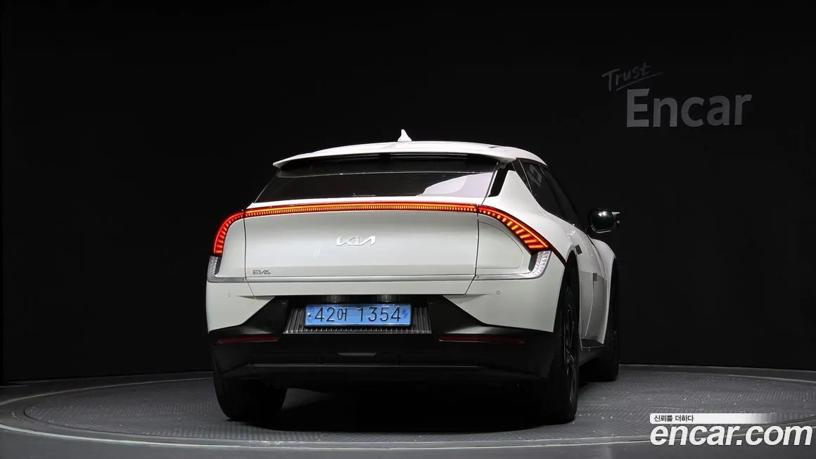 Kia EV6 2023 из KR, фото 4
