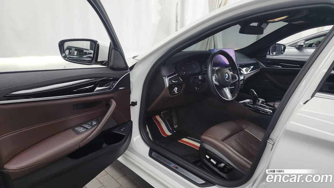 BMW 5-Series 2022 из KR, фото 10