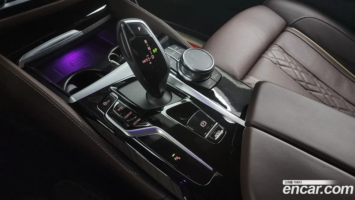 BMW 5-Series 2022 из KR, фото 9