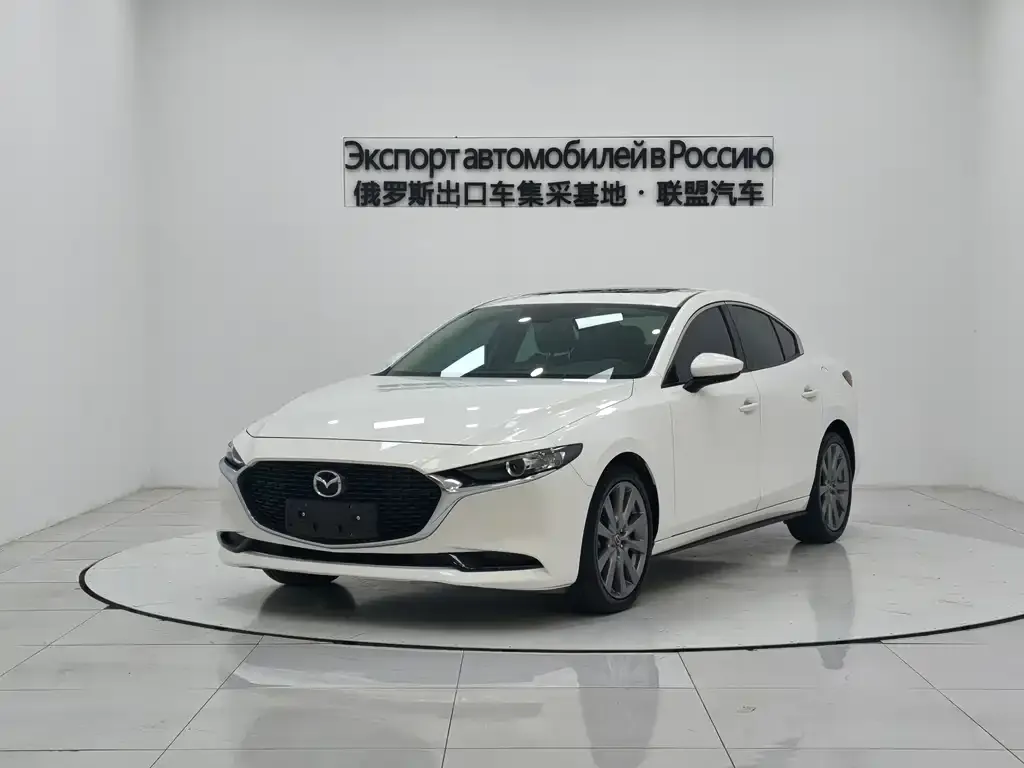 Mazda 3 Axela 2022 из CN, фото 1