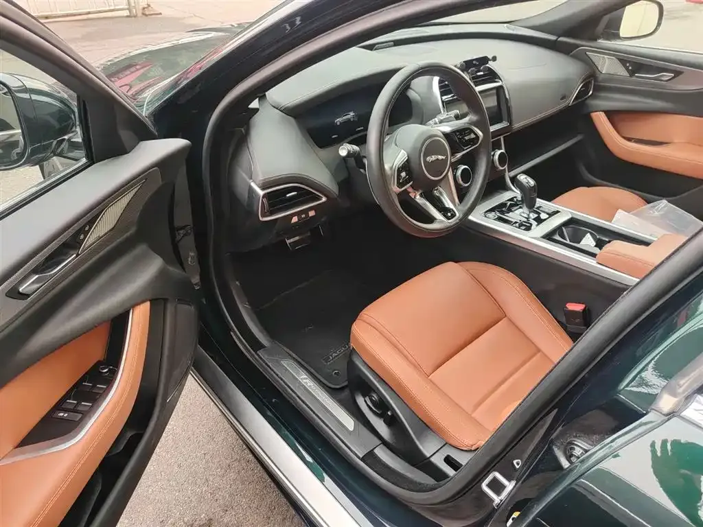 Jaguar XEL 2024 из CN, фото 4