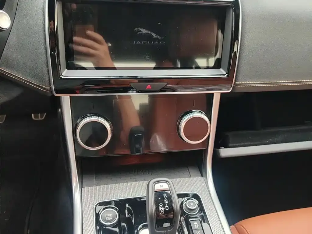 Jaguar XEL 2024 из CN, фото 6