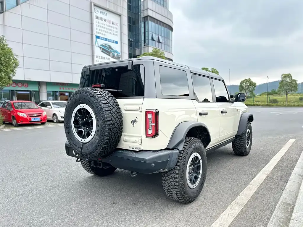 Ford Bronco 2024 из CN, фото 6