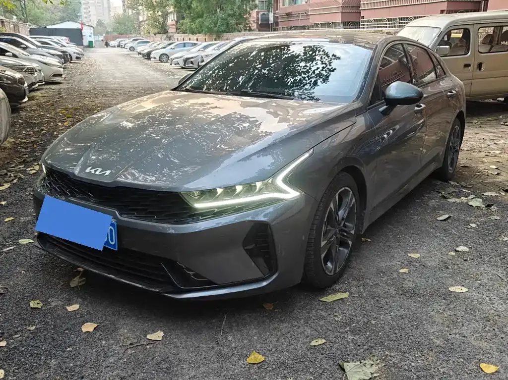 Kia K5 2022 из CN, фото 1