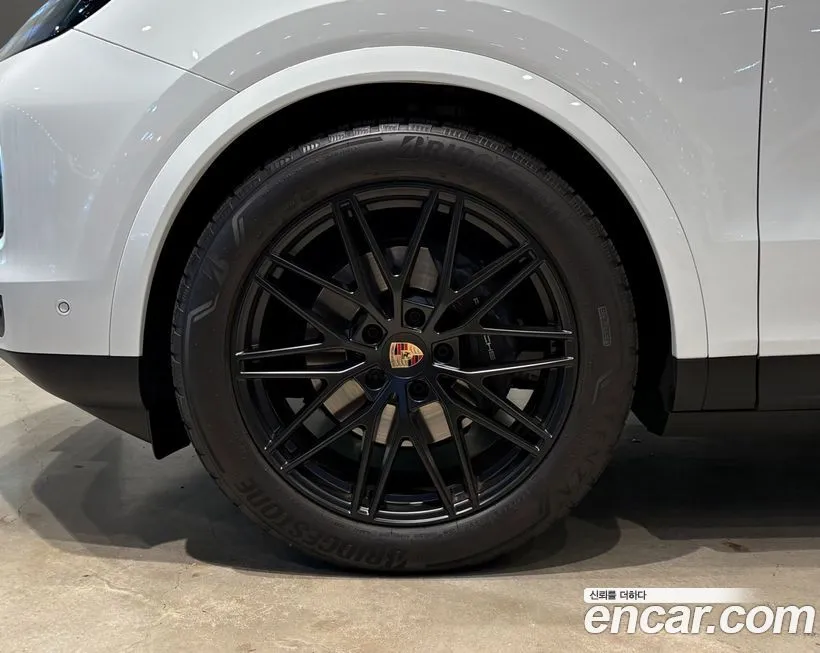 Porsche Cayenne 2025 из KR, фото 10