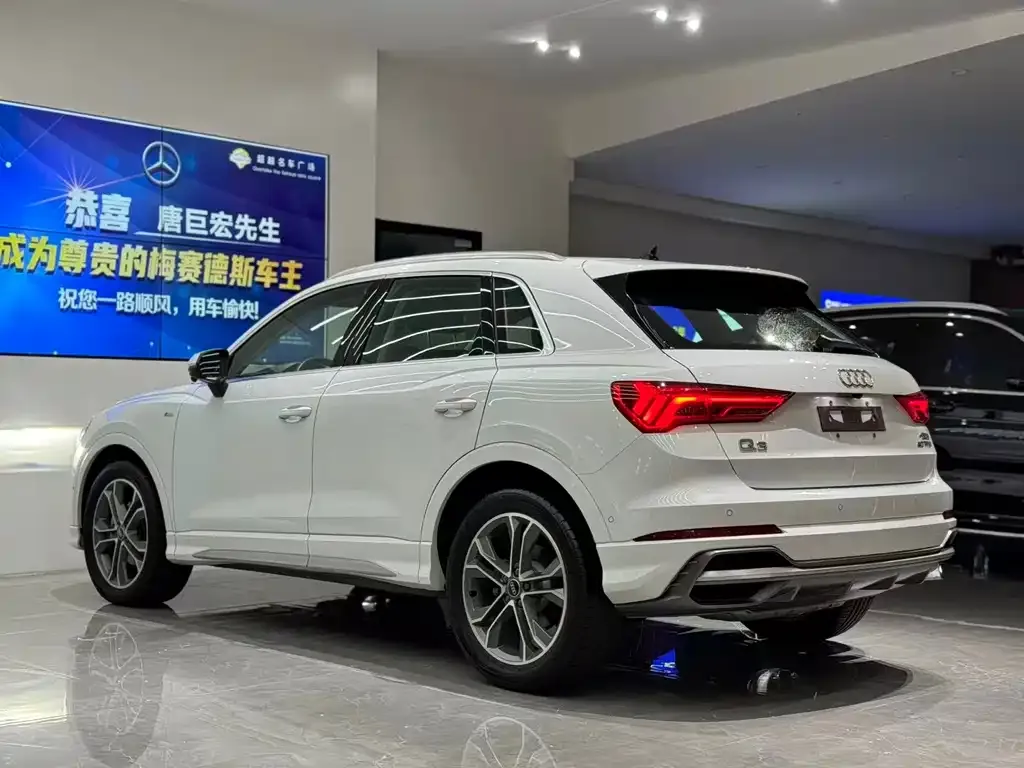Audi Q3 2023 из CN, фото 4