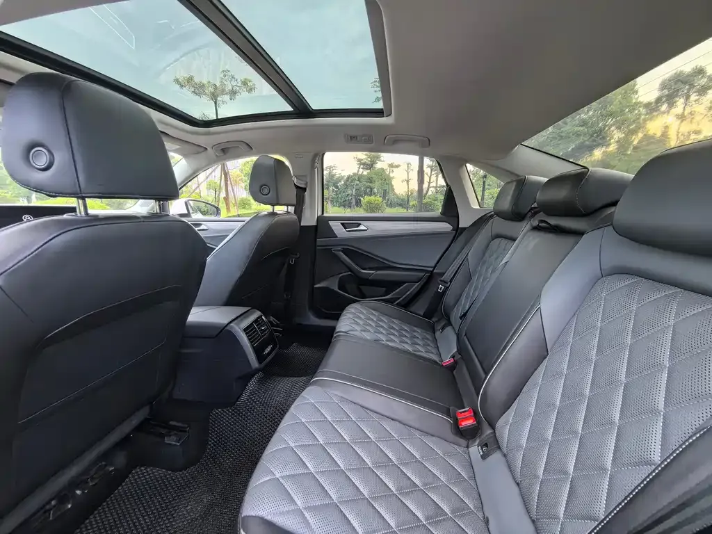 Volkswagen Sagitar 2022 из CN, фото 8