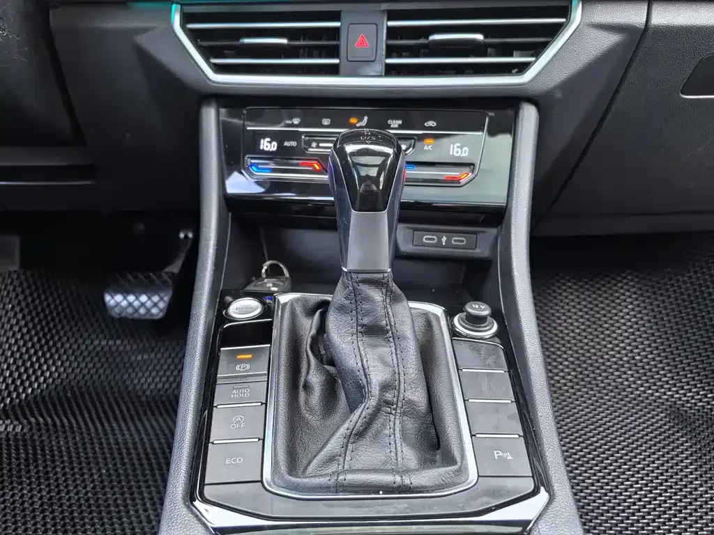 Volkswagen Sagitar 2022 из CN, фото 9