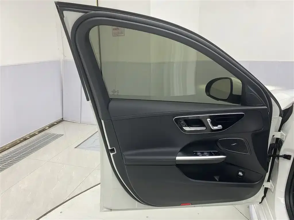 Mercedes-Benz C-Class 2023 из CN, фото 8