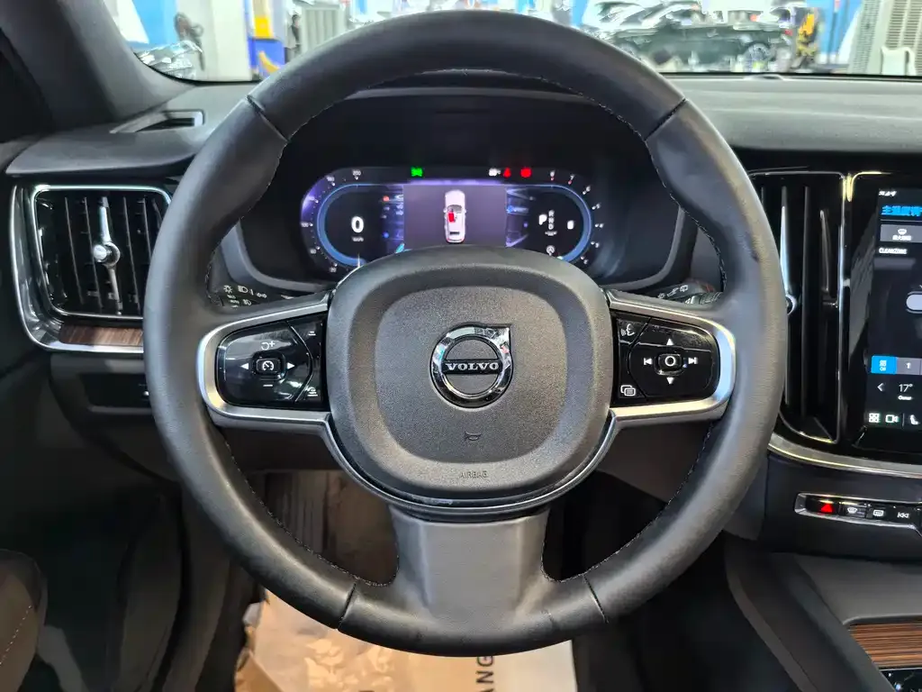 Volvo V60 2025 из CN, фото 10