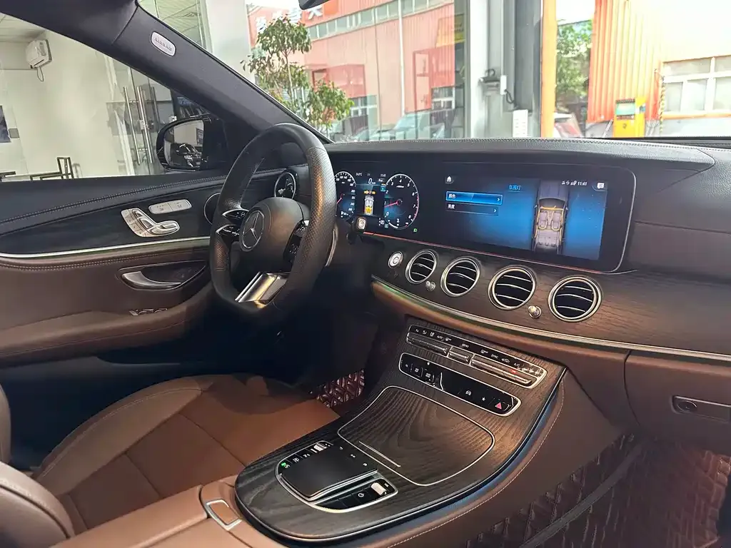 Mercedes-Benz E-Class 2023 из CN, фото 5