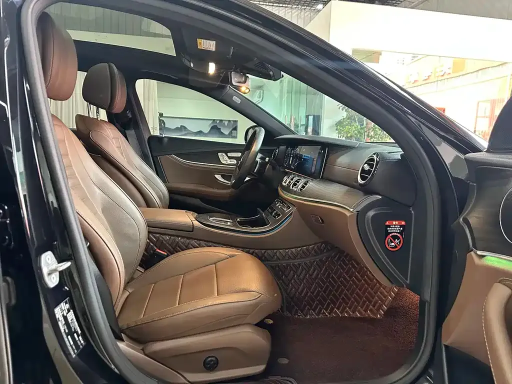 Mercedes-Benz E-Class 2023 из CN, фото 7