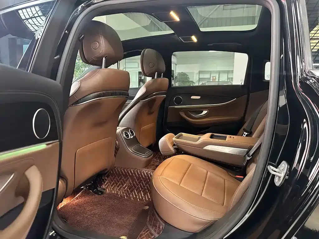 Mercedes-Benz E-Class 2023 из CN, фото 9