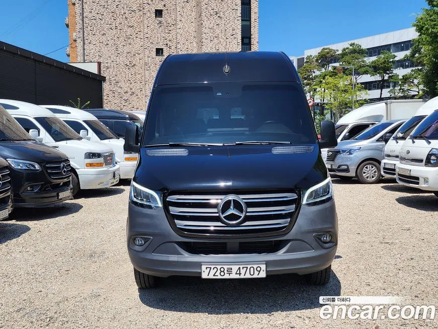 Mercedes-Benz Sprinter 2023 из KR, фото 3