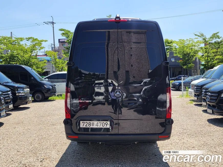 Mercedes-Benz Sprinter 2023 из KR, фото 4