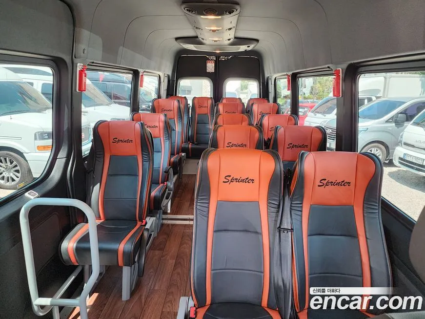 Mercedes-Benz Sprinter 2023 из KR, фото 7
