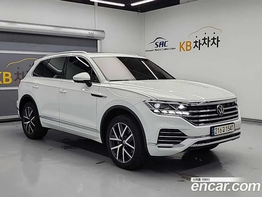 Volkswagen Touareg — фото 4