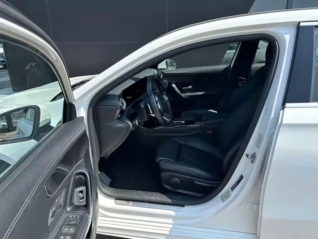 Mercedes-Benz A-Class 2022 из CN, фото 6