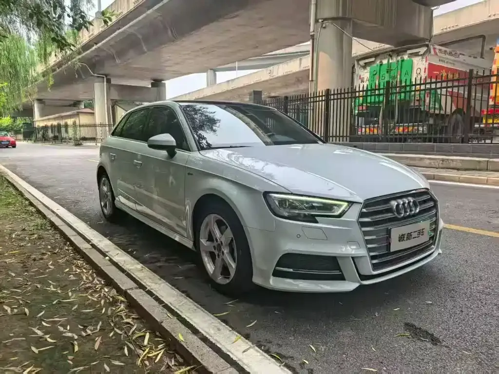 Audi A3 2021 из CN, фото 1