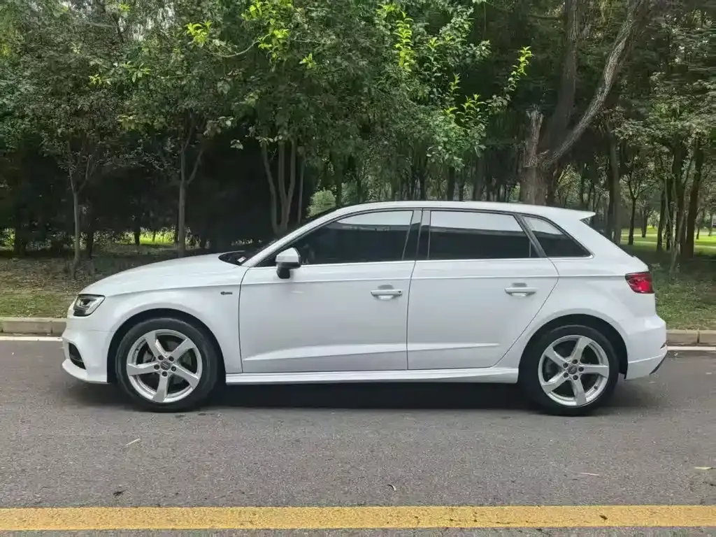 Audi A3 2021 из CN, фото 7