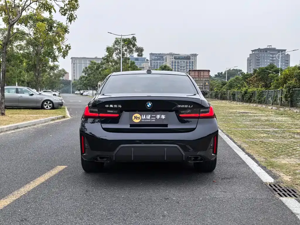 BMW 3 Series 2023 из CN, фото 7